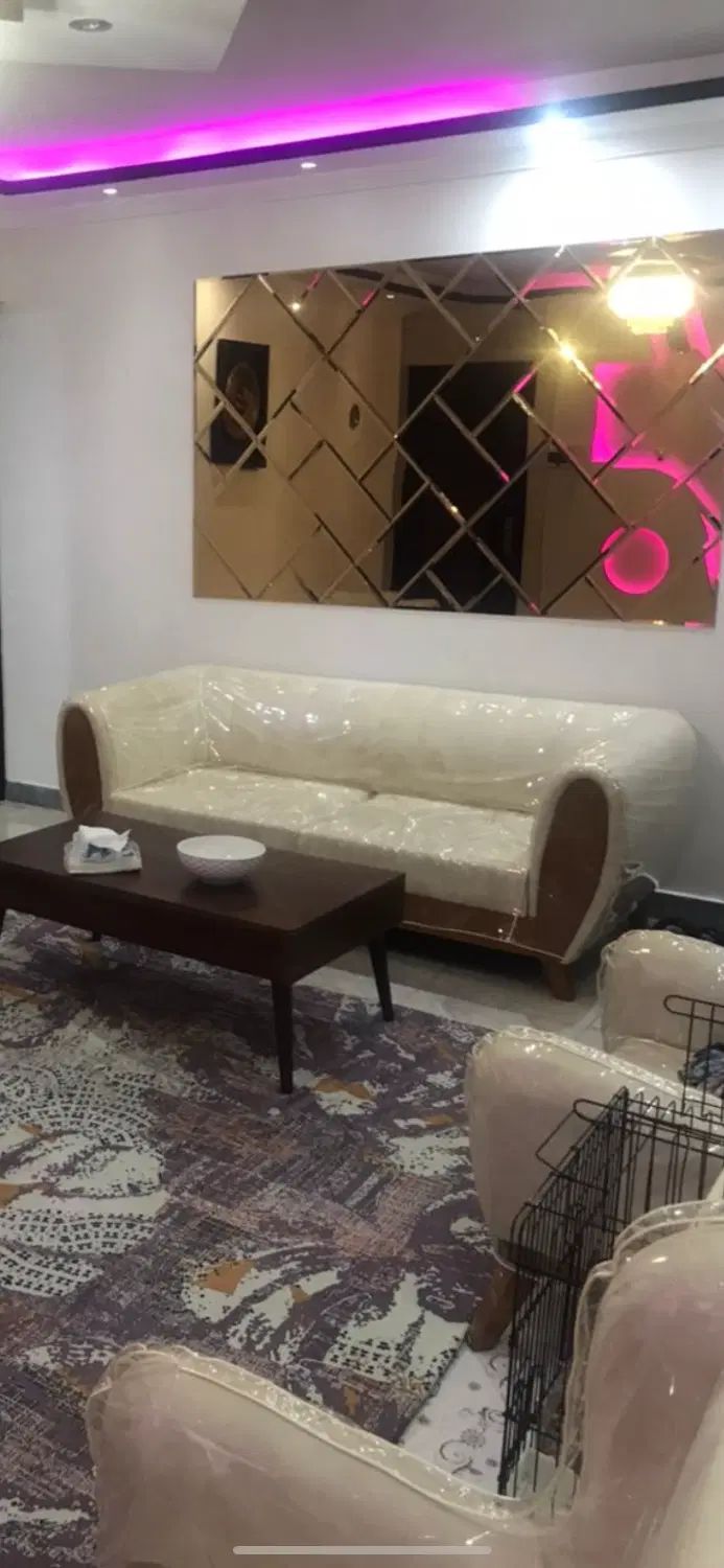 مبل راحتی|مبلمان خانگی و میز عسلی|رشت, جانبازان|دیوار