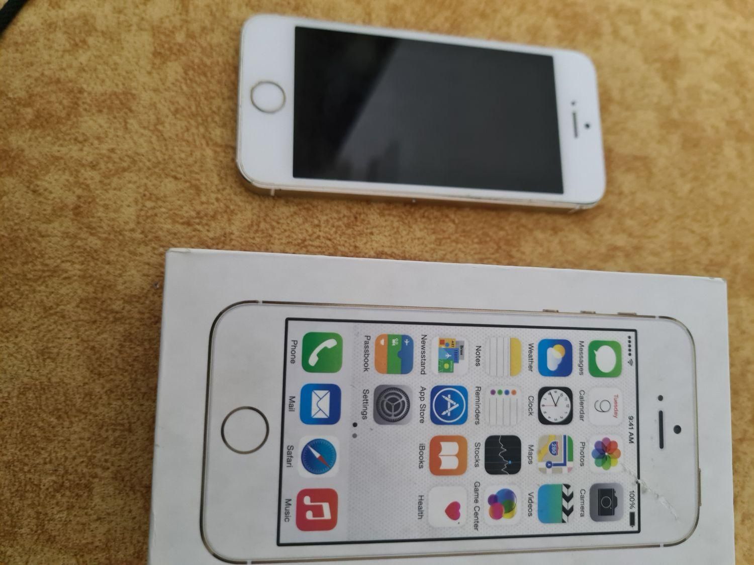 اپل iPhone 5s با حافظهٔ ۱۶ گیگابایت|موبایل|تبریز, |دیوار