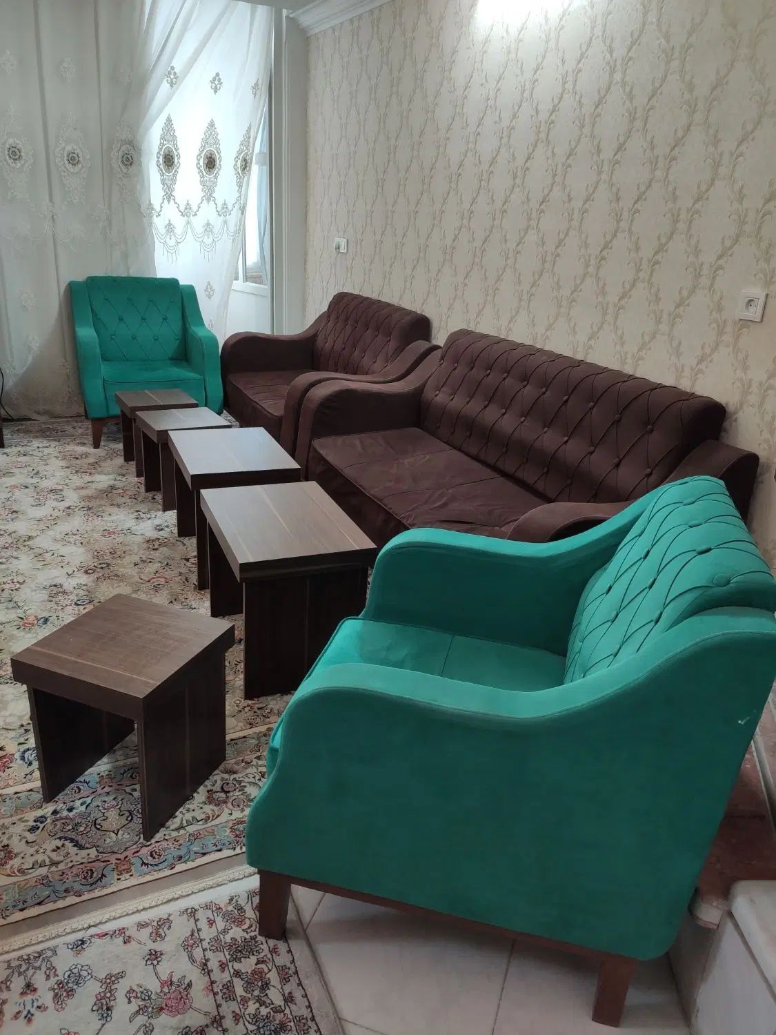 مبل راحتی ۷نفره با ۵میز جلو مبلی عسلی سالم تمیز|مبلمان خانگی و میز عسلی|مشهد, جاهد شهر|دیوار