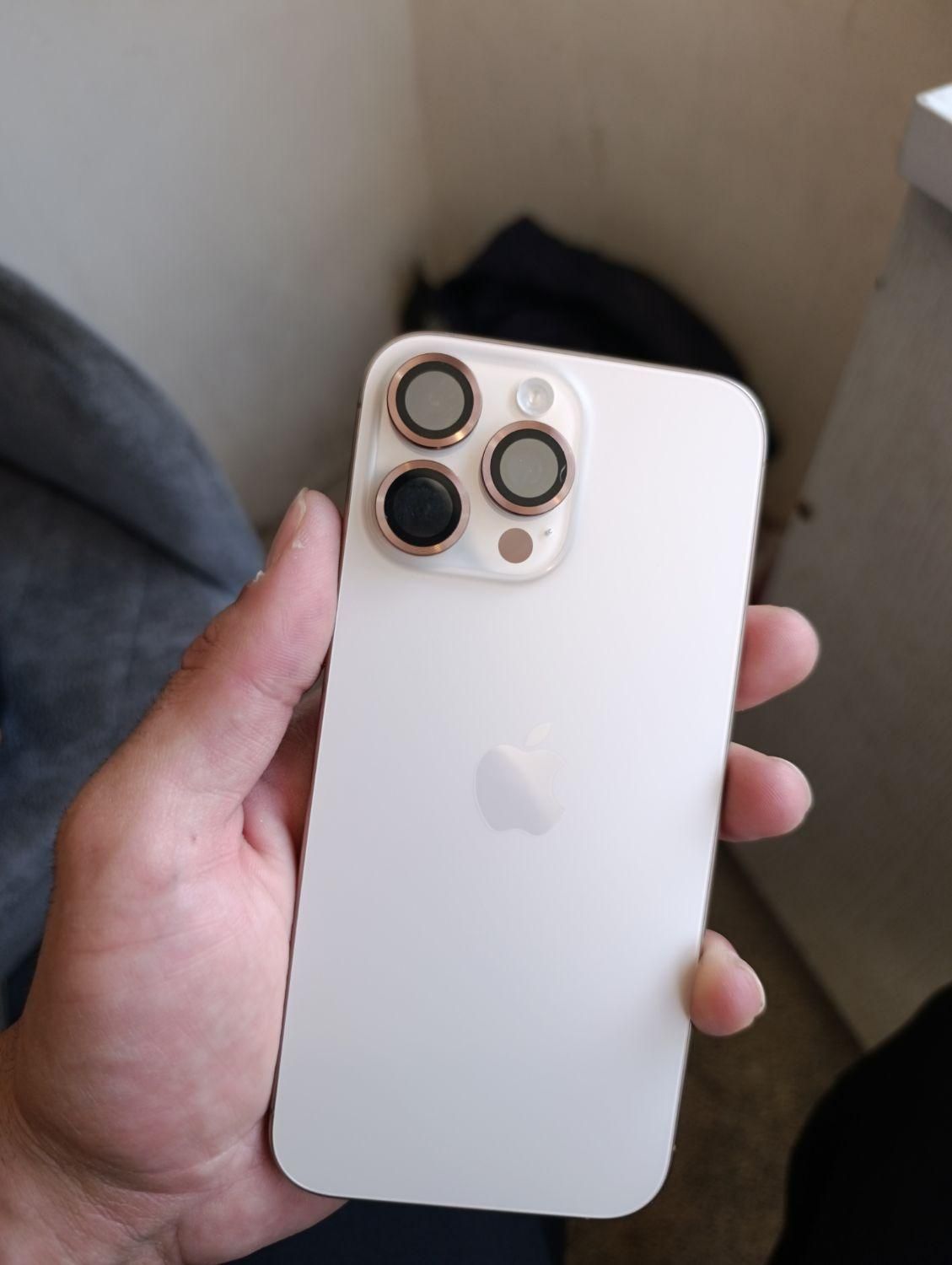 اپل iPhone 16 Pro Max با حافظهٔ ۲۵۶ گیگابایت|موبایل|مشهد, شهرآرا|دیوار