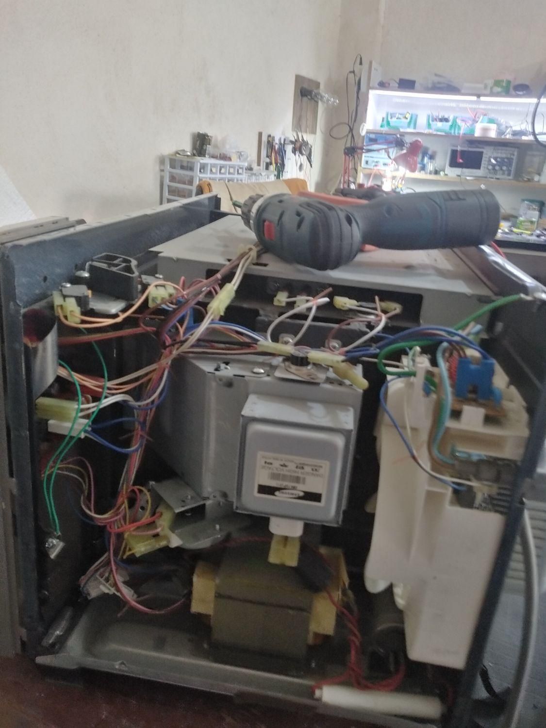 تعمیر لباسشویی، مایکرویو،هود، جاروبرقی|خدمات پیشه و مهارت|بوشهر, |دیوار