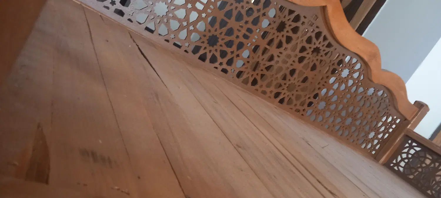 تخت چوبی|تخت و صندلی بچه|اصفهان, ارغوانیه|دیوار