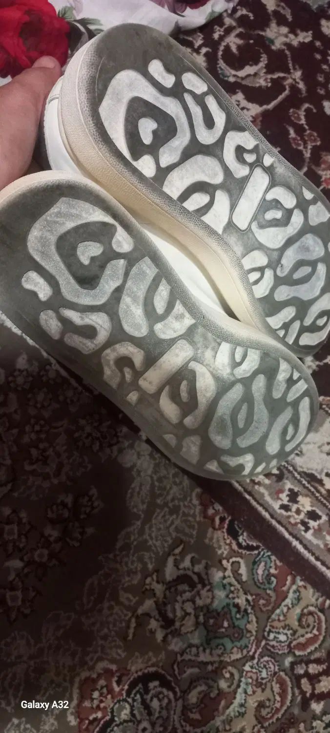 کتانی سفید چرم|کیف، کفش، کمربند|تهران, شهرک طالقانی|دیوار