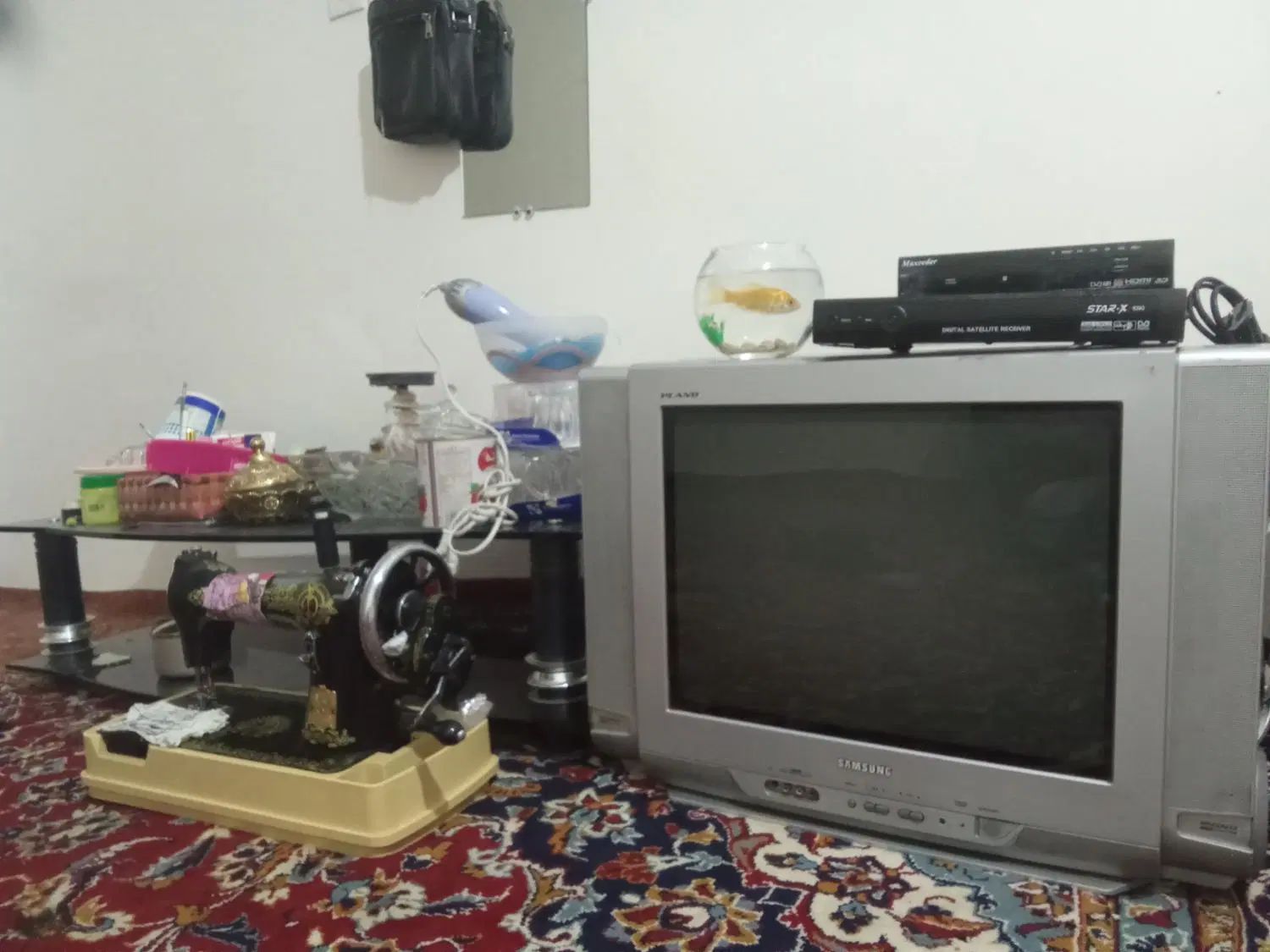 یک عدیخچال ویک دستگاه تلویزیون سامسونگ ۲۴|تلویزیون و پروژکتور|مشهد, اروند|دیوار