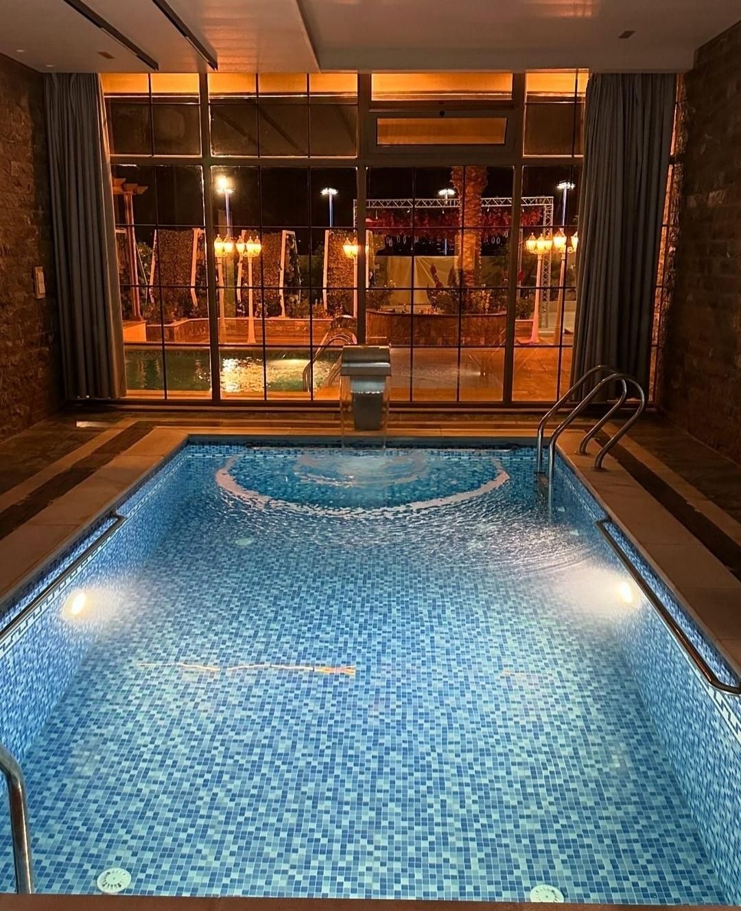 اجاره باغ ویلا سرپوشیده گرم|اجارهٔ کوتاهمدت ویلا و باغ|تهران, چیتگر جنوبی|دیوار