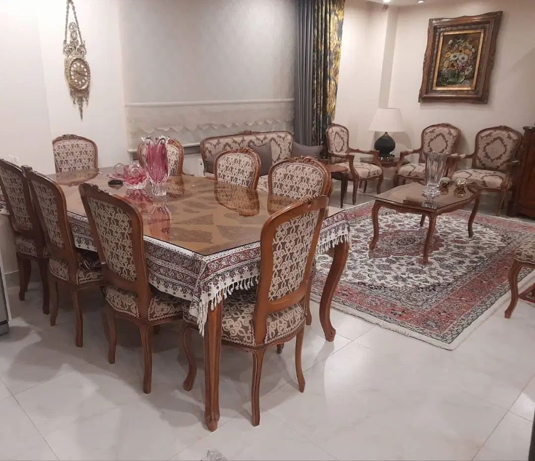 ست مبل نه نفره همراه میز نهار خوری هشت نفره|مبلمان خانگی و میز عسلی|تهران, تهران‌نو|دیوار