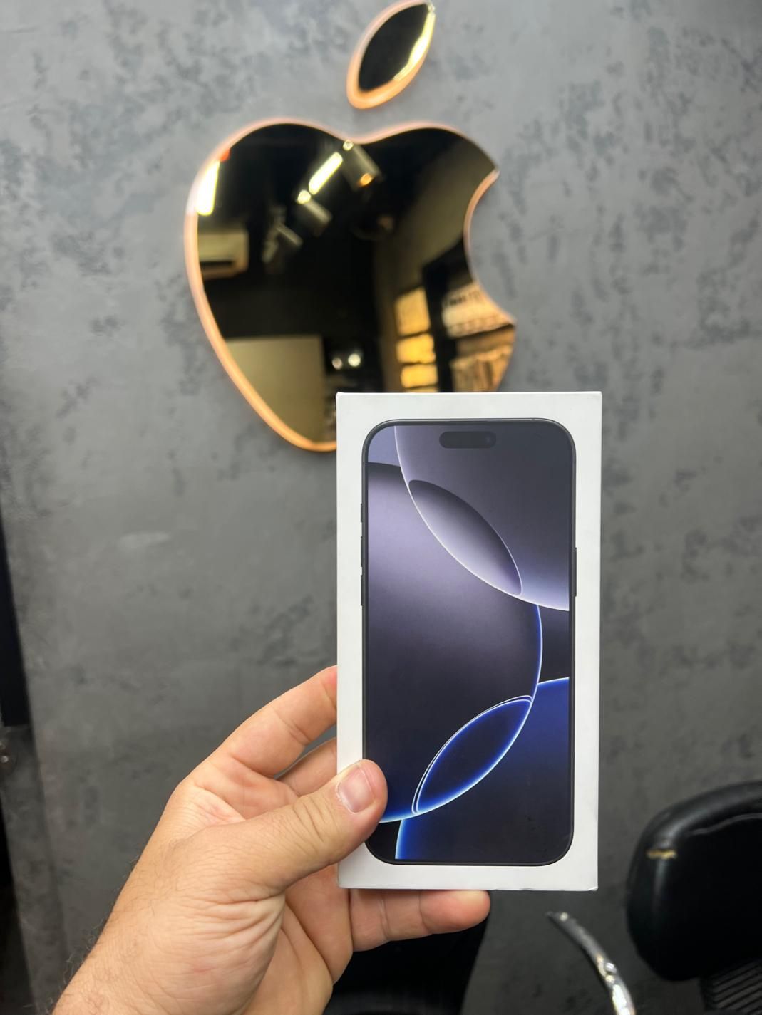 اپل512iPhone 16 Pro Maxگیگ  شرکتی۱۸ ماه|موبایل|تهران, جمهوری|دیوار