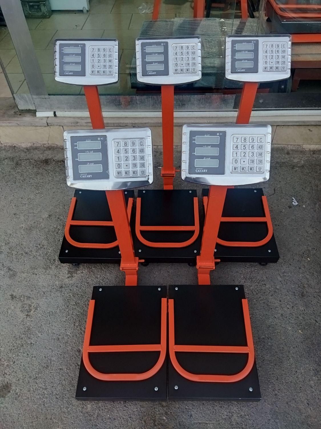 ترازو و باسکول تاشوکیبرد استیل6رقم|فروشگاه و مغازه|مشهد, توس (بلوار توس)|دیوار