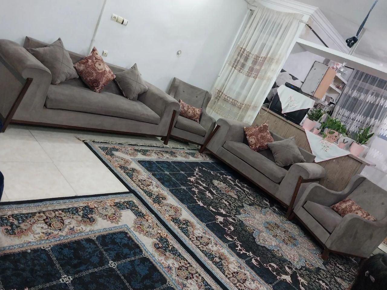 خانه ویلایی / ۱۶۰ متر در ۲ طبقه / با پارکینگ|فروش خانه و ویلا|مشهد, بهمن|دیوار