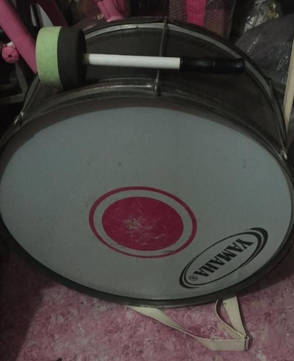 طبل با تمام تجهیزات|درام و پرکاشن|قم, بنیاد|دیوار