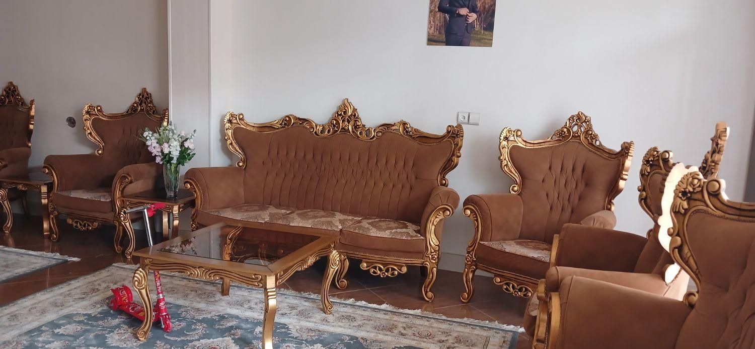 مبلمان ۹نفره|مبلمان خانگی و میز عسلی|اصفهان, قهجاورستان|دیوار