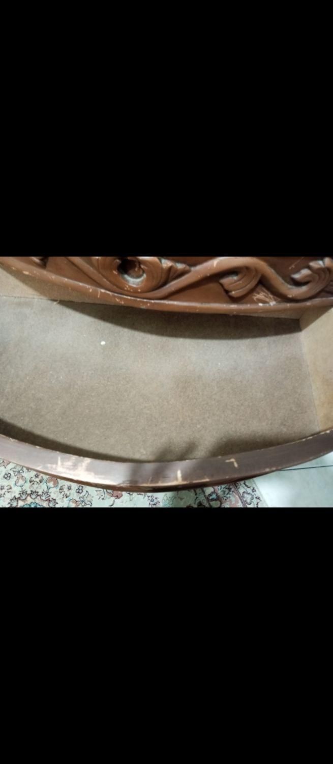 میز آرایش و آینه و کمد  و تشک تختذو کفی|تخت و سرویس خواب|قم, سراجه|دیوار