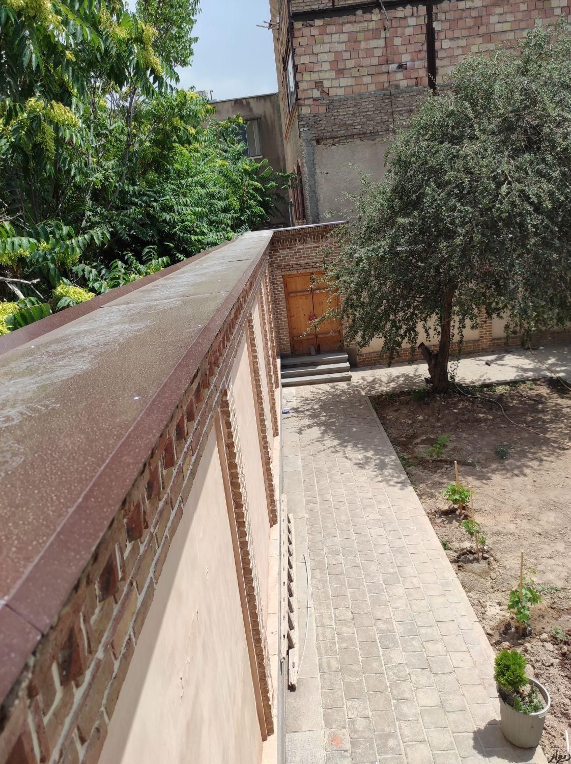 فلاشینگ سردرب کار در ارتفاع با طناب کوهنوردی|خدمات پیشه و مهارت|تبریز, |دیوار