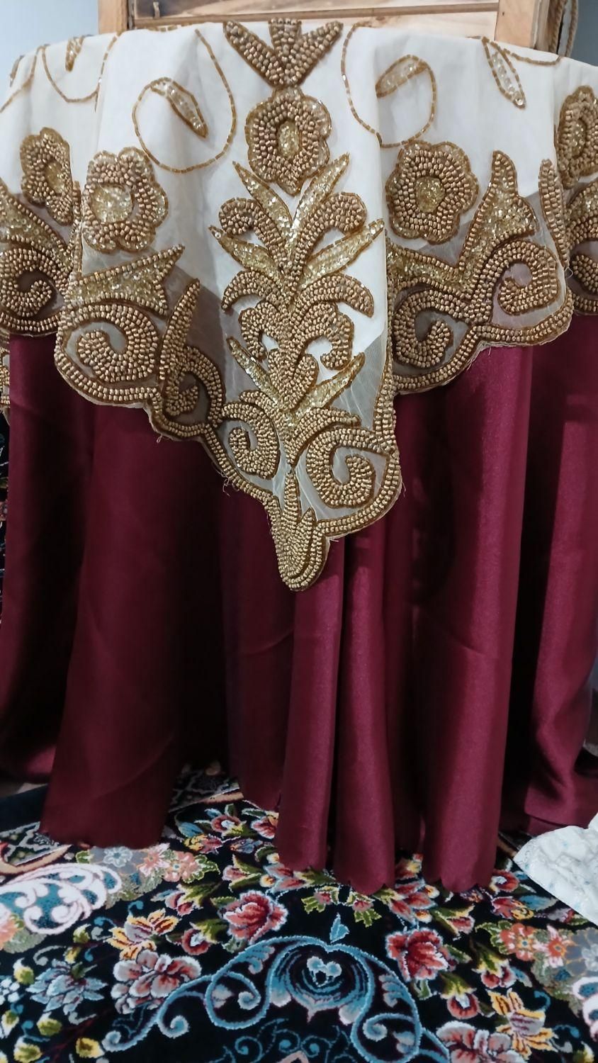 میز خاطره و گل نو|گل مصنوعی|قدس, شهرقدس|دیوار