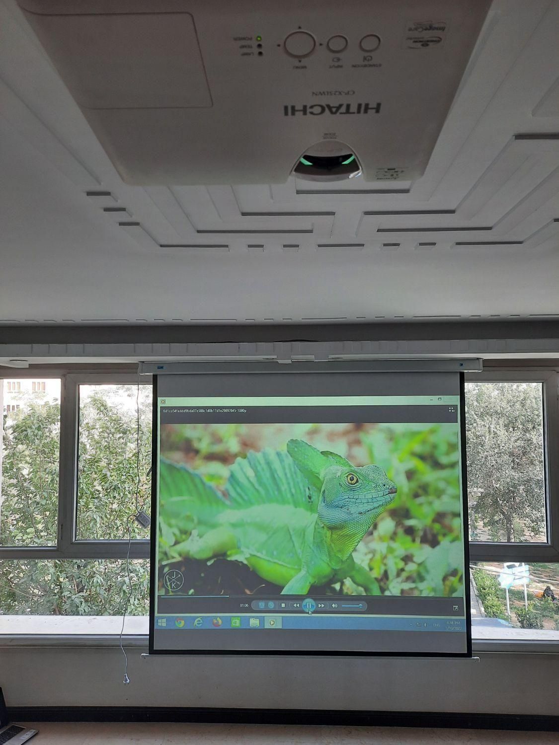 پکبج اختصاصی ویدئو پروژکتور و پرده/پخش فوتبال|تلویزیون و پروژکتور|سپیدان, |دیوار