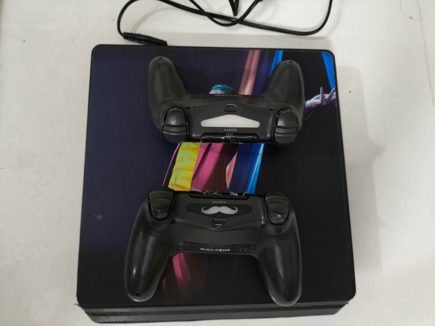 دستگاه PS4 اسلیم اکانتی با همراه دو دسته|کنسول، بازی ویدئویی و آنلاین|مشهد, عبادی|دیوار