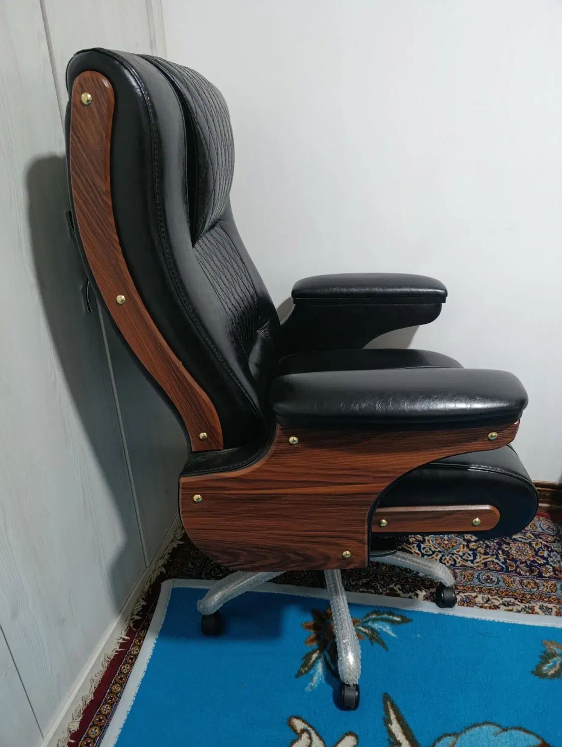صندلی مدیریتی|صندلی و نیمکت|اصفهان, بهارستان|دیوار