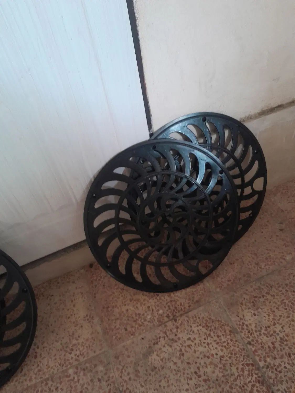 قالپاق|دوچرخه، اسکیت، اسکوتر|رشت, کوی مهر|دیوار