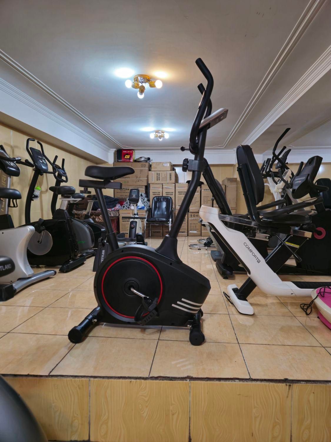 دوچرخه ثابت آکبند|تجهیزات ورزشی|تبریز, |دیوار