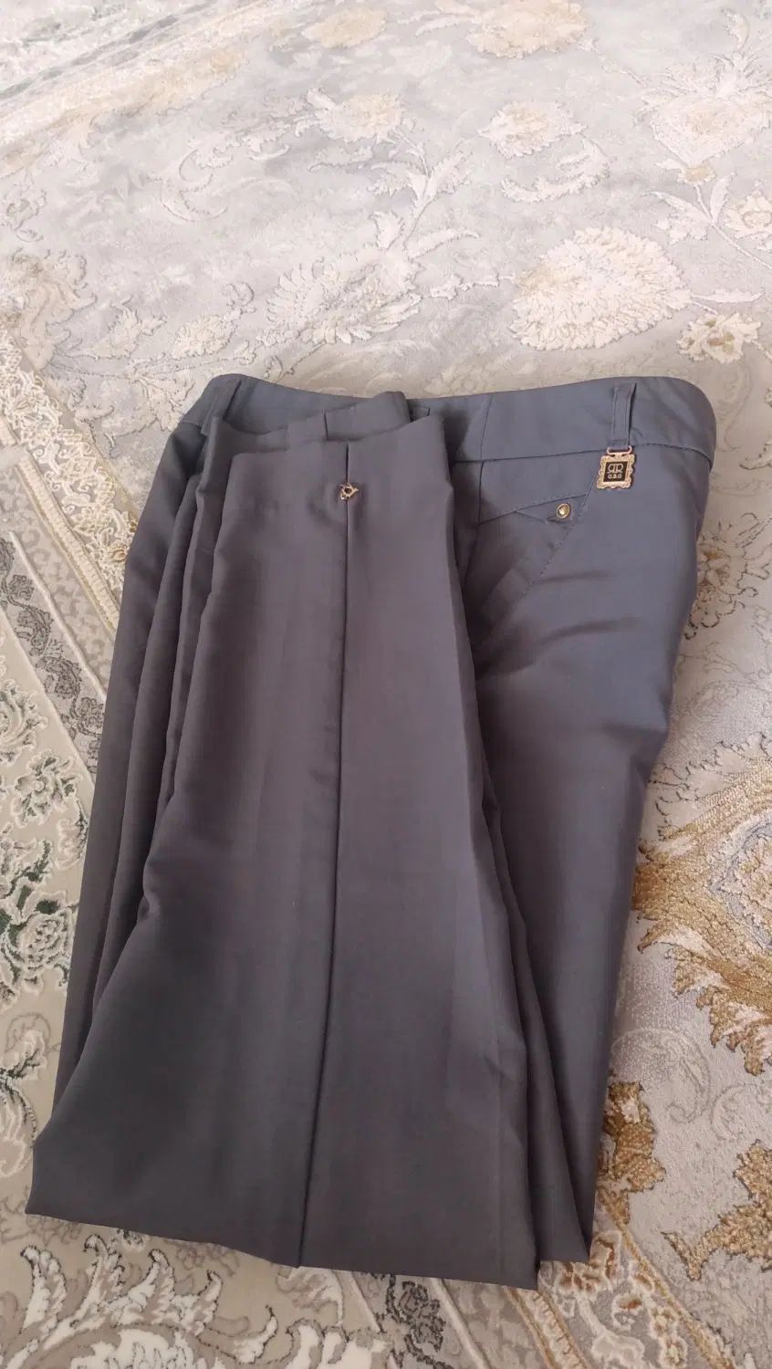 لباس|لباس|اصفهان, بهارستان|دیوار