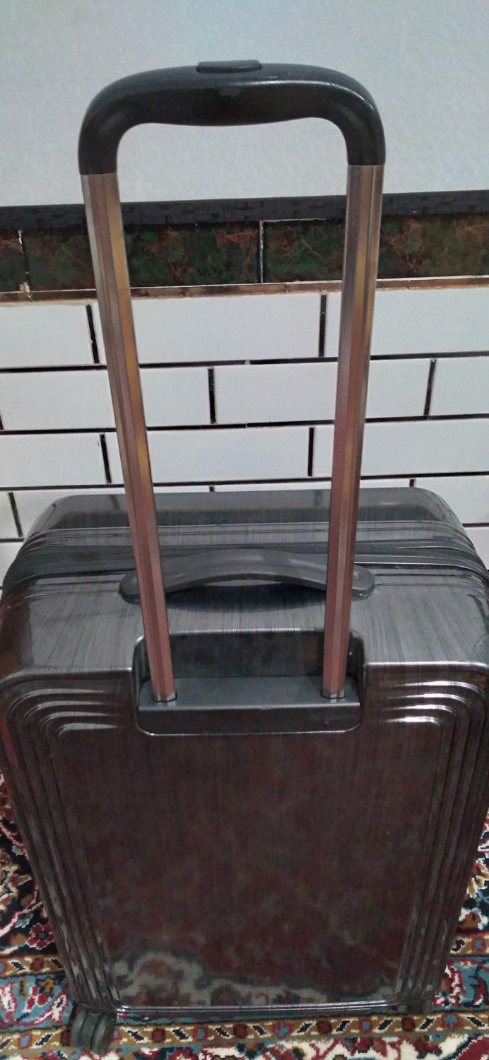 چمدان خارجی|کیف، کفش، کمربند|دزفول, |دیوار