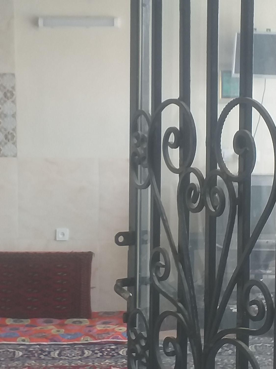 خونه ساعتی میباشد|اجارهٔ کوتاه‌مدت آپارتمان و سوئیت|اصفهان, بوستان ناژوان|دیوار