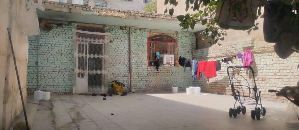خانه ویلایی 300متری در شهرک گلستان دریاچه چیتگر|اجارهٔ خانه و ویلا|تهران, گلستان (شهرک راه آهن)|دیوار