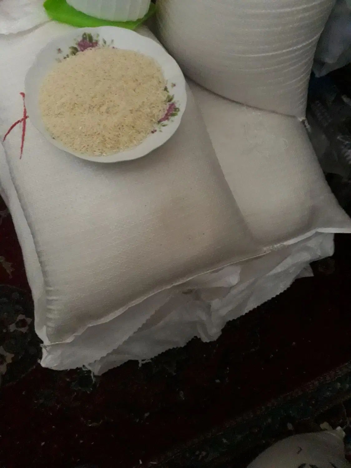 برنج هاشمی گیلان بشرت پخت نمونه ببرید بدبخبرید|خوردنی و آشامیدنی|اسلام‌شهر, شهرک واوان|دیوار