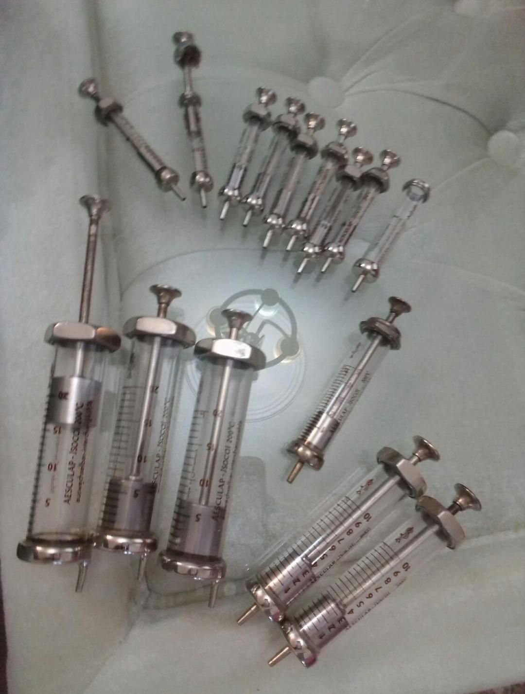 آمپول پزشکی قدیمی عتیقه کلکسیونی نایاب کمیاب|کلکسیون اشیاء عتیقه|تهران, کرمان|دیوار