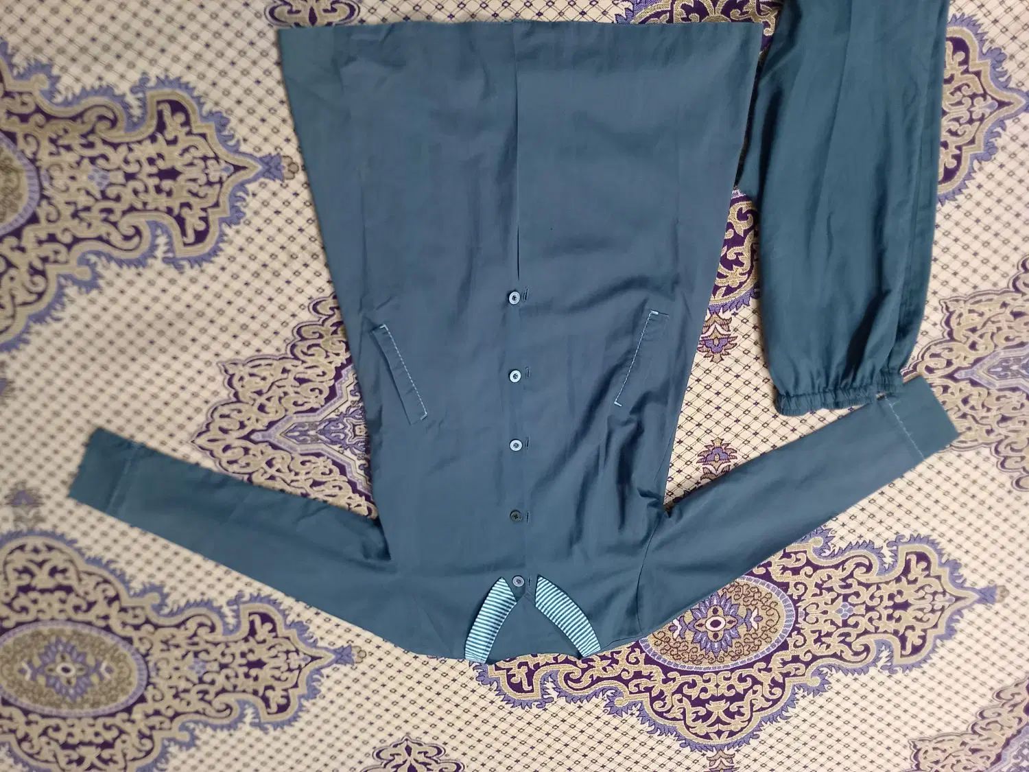 سه دست مانتو مدرسه (دودست سورمه ای، یک دست طوسی)|لباس|تهران, الهیه|دیوار