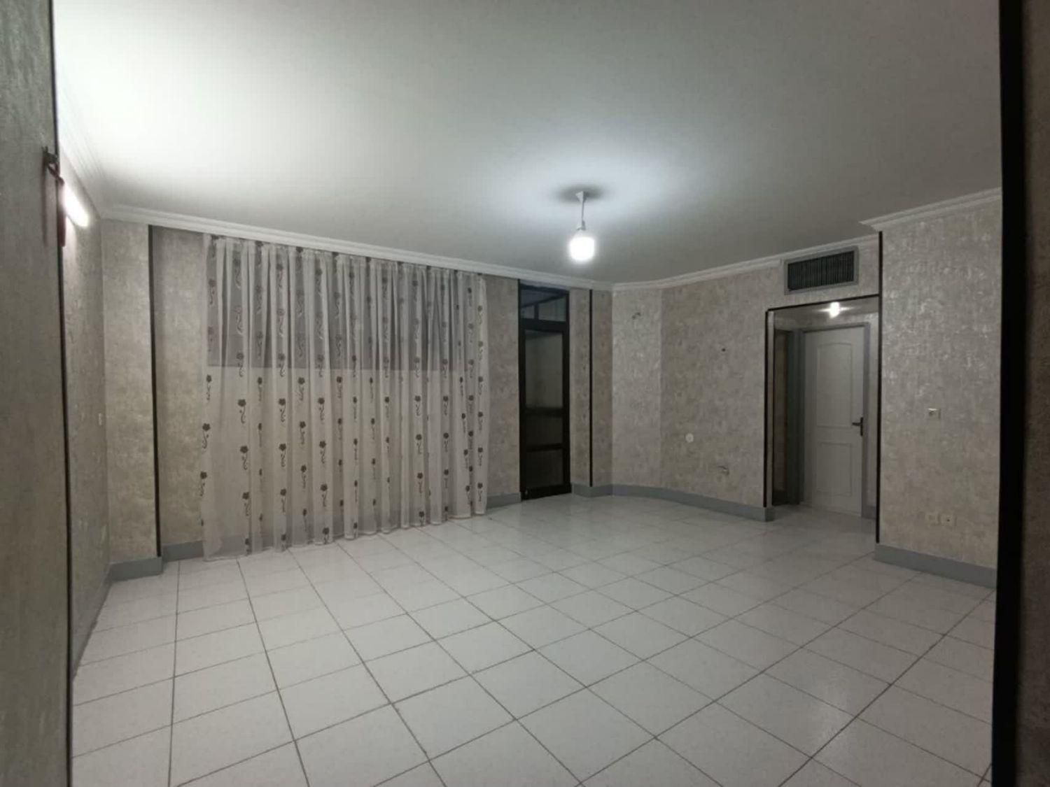 فروش یا معاوضه آپارتمان ۸۴ متری ۲ خوابه همکف|فروش آپارتمان|اصفهان, شهشهان|دیوار