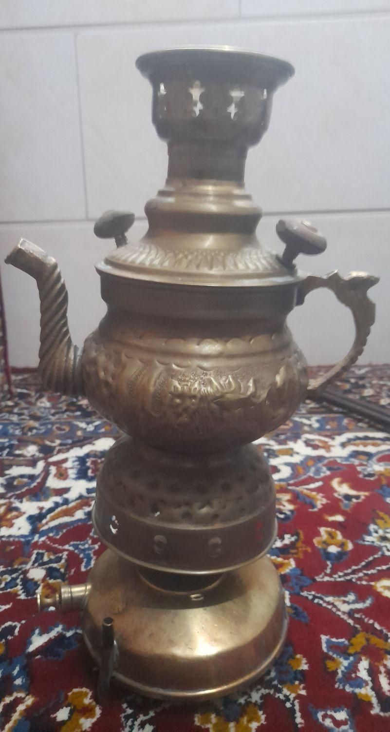 سماور برنجی + چراغ برنجی عتیقه|کلکسیون اشیاء عتیقه|قزوین, |دیوار