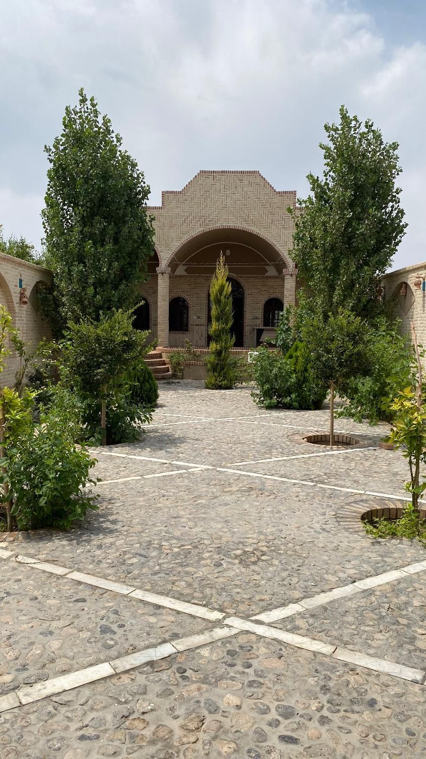 اجاره روزانه خانه باغ سنتی با تمام امکانات مهریز|اجارهٔ کوتاه‌مدت ویلا و باغ|یزد, |دیوار