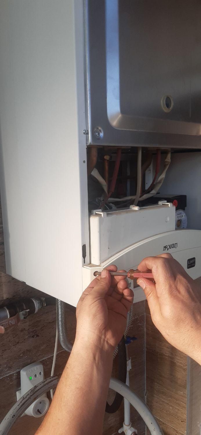 تعمیرات تخصصی انواع پکیج و رادیاتور در محل|خدمات پیشه و مهارت|اردبیل, |دیوار