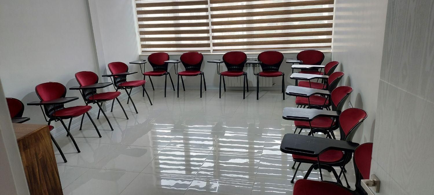 اجاره کلاس های آموزشی و اتاق مشاوره|اجارهٔ کوتاهمدت دفتر کار و فضای آموزشی|تهران, قلهک|دیوار