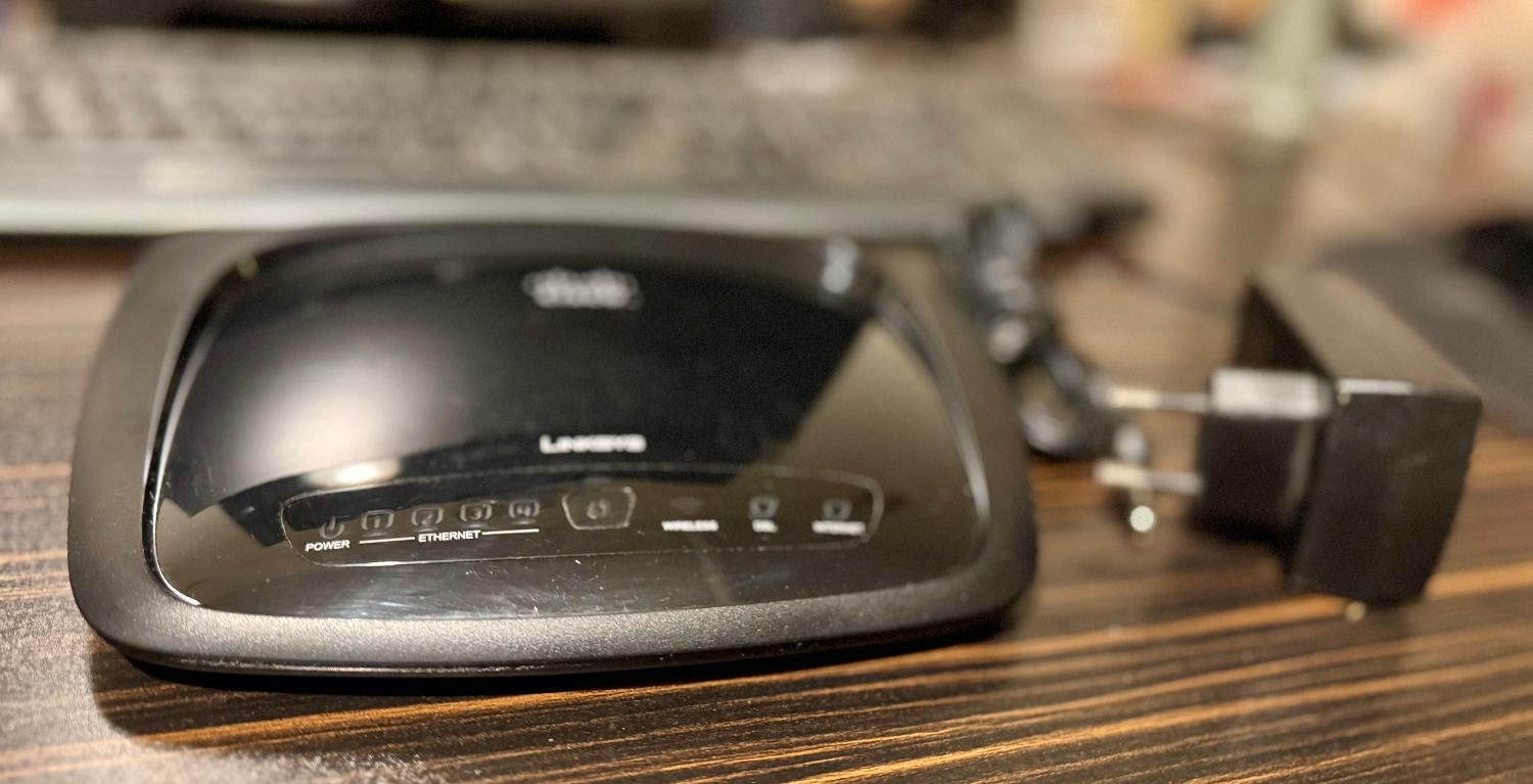 مودم روتر ADSL2 Plus بی‌ سیم Linksys مدل WAG120N|مودم و تجهیزات شبکه|تهران, یوسف‌آباد|دیوار