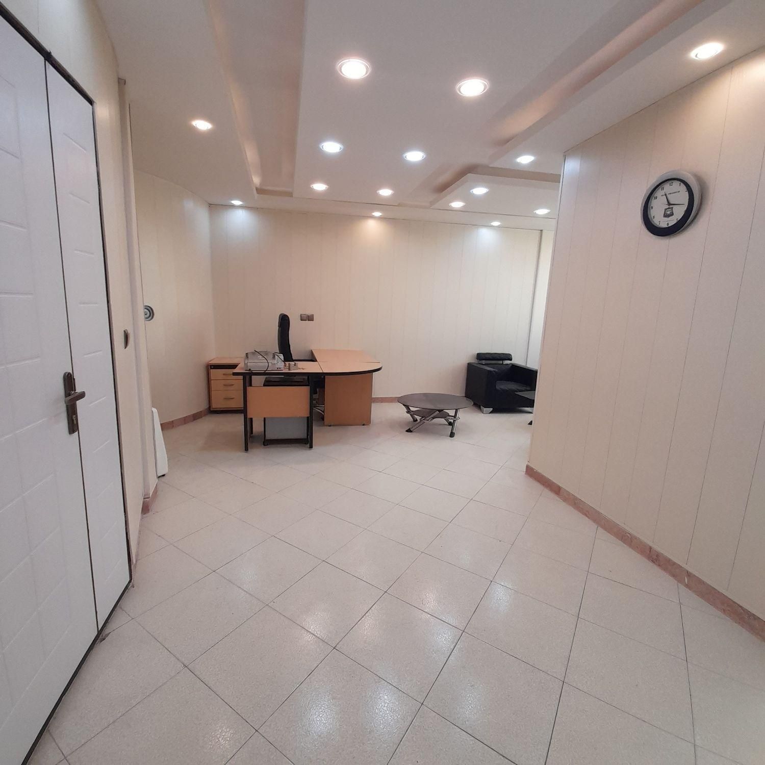 واحد اداری ۵۶ متری دو خوابه سنددار|فروش دفتر کار، اتاق اداری، مطب|هشتگرد, فاز ۱ مهستان|دیوار