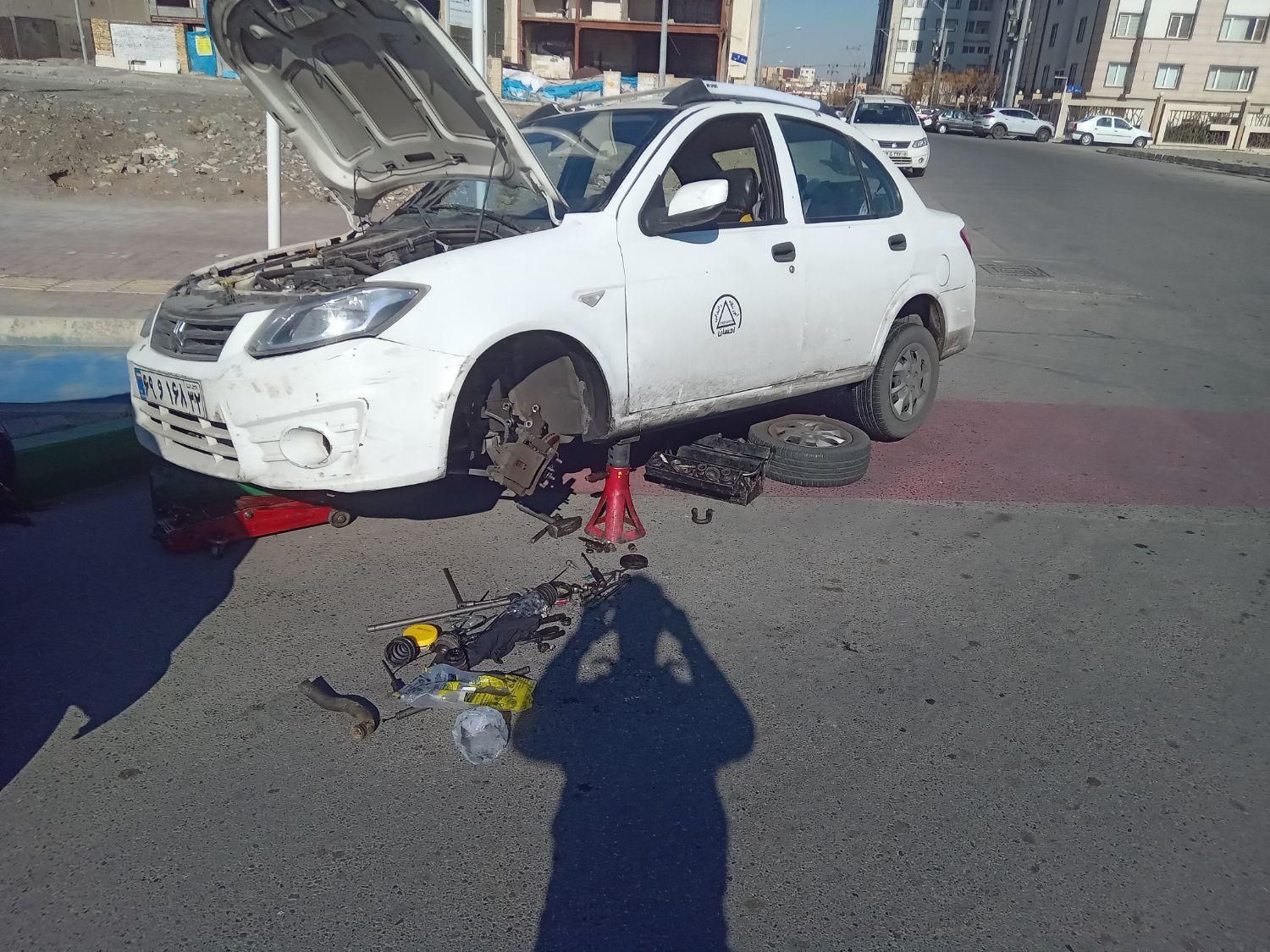 جلوبندی سیار ۲۴ ساعته شبانه روزی|خدمات موتور و ماشین|مشهد, توس (بلوار توس)|دیوار