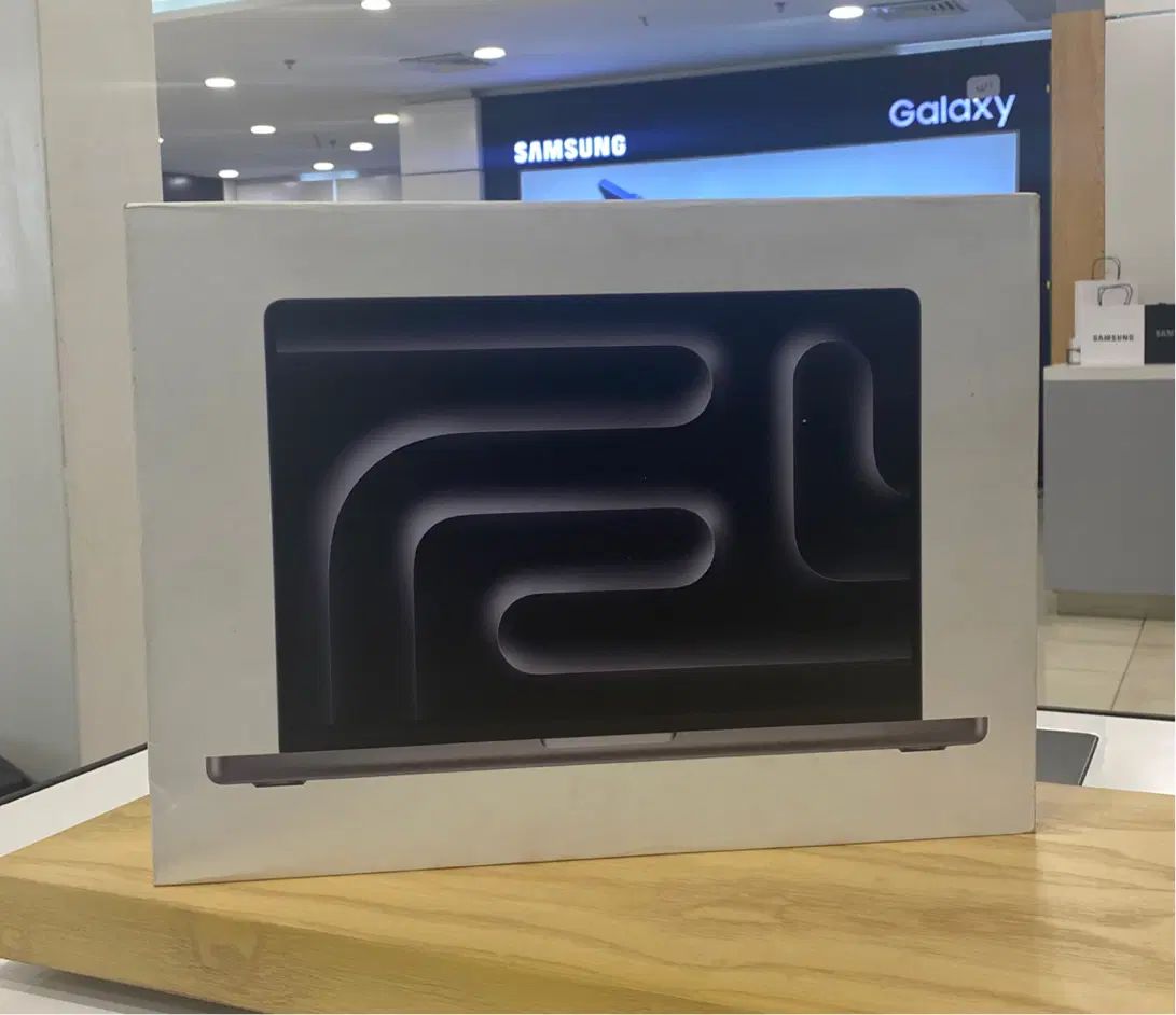 macbook pro M3 14inch 1tb/8ram اکبند|رایانه همراه|تهران, اکباتان|دیوار