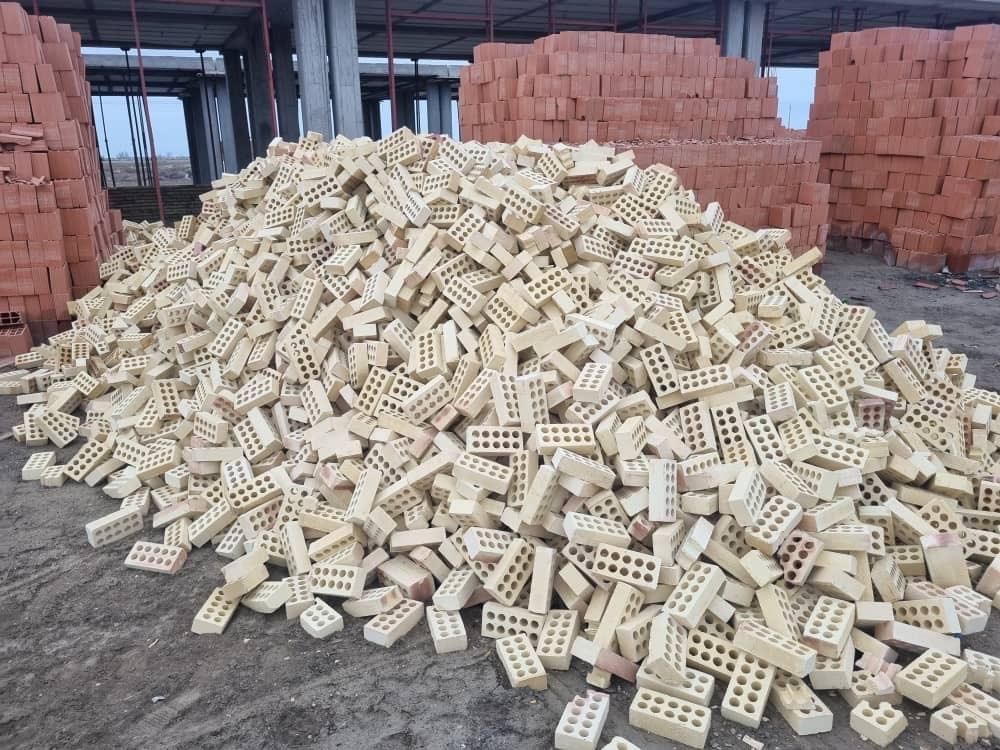 آجر ۱۰ سوراخ کارخانه دامغان|حراج|گنبد کاووس, |دیوار