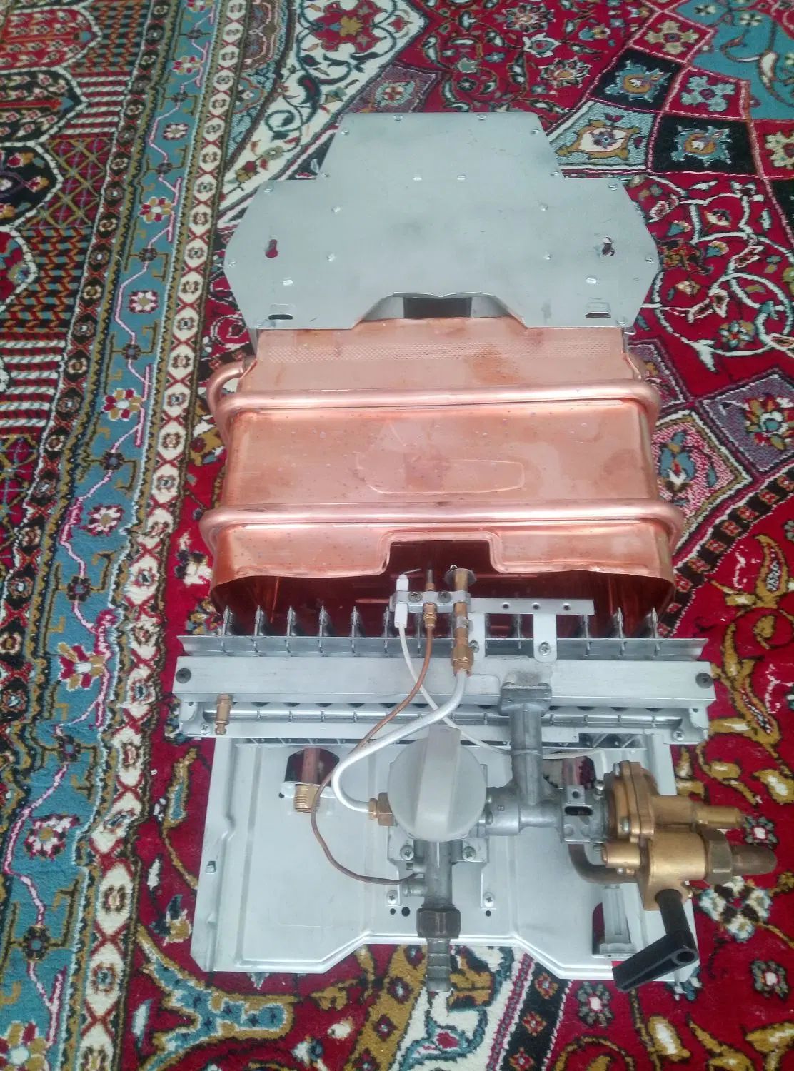 آبگرمکن دیواری بوتان3115|آبگرمکن، پکیج، شوفاژ|اصفهان, لاله|دیوار