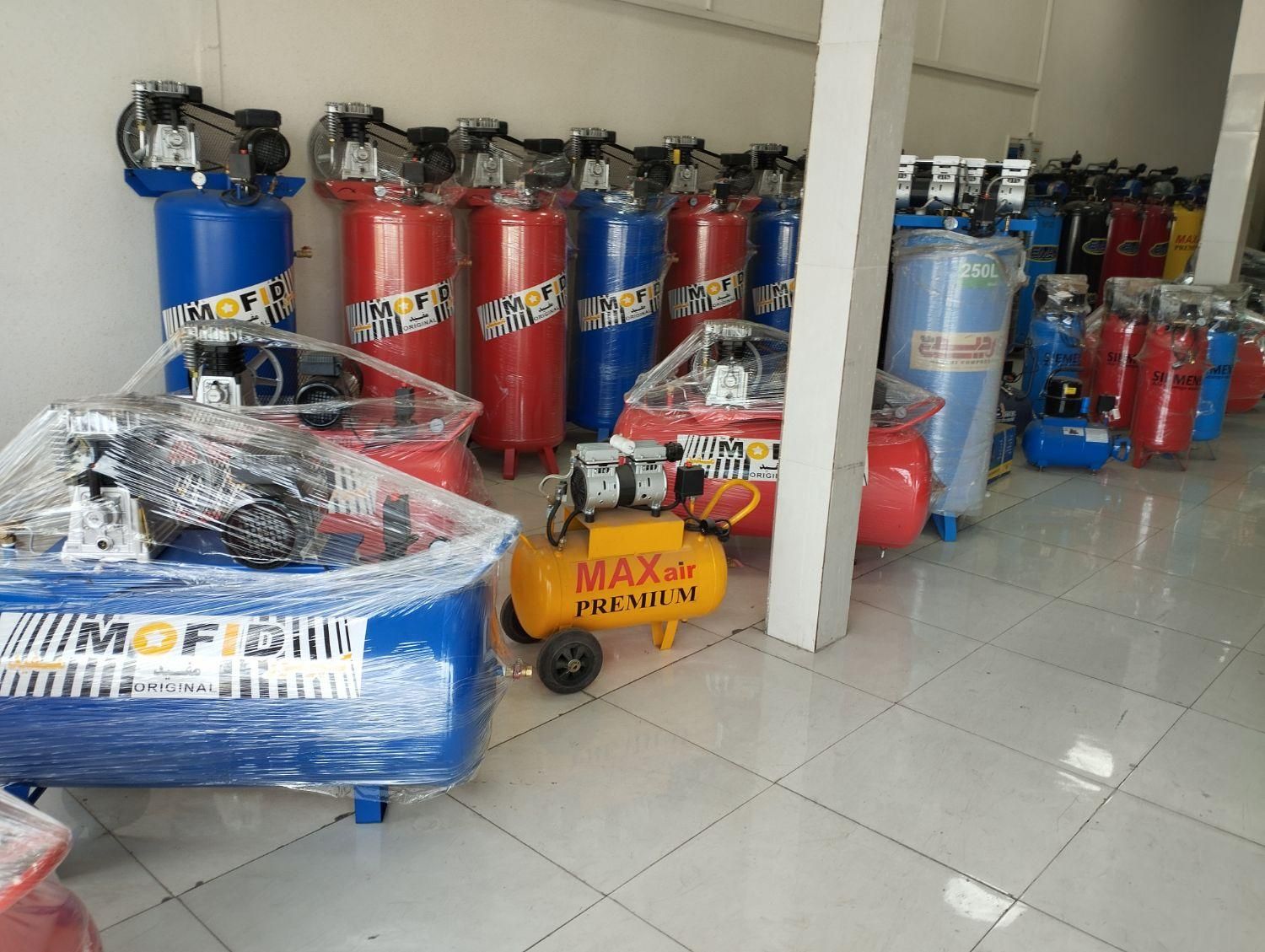 کارخانه تولید و پخش کمپرسور باد مفید از ۱۰۰تا ۱۰۰۰|ماشین‌آلات صنعتی|تهران, حسین‌آباد|دیوار