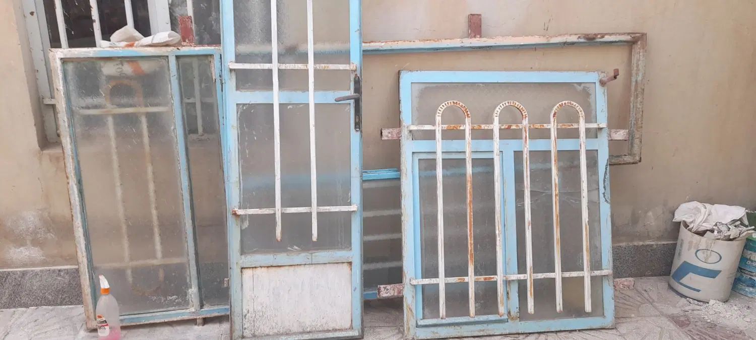 درب وپنجره اهنی|مصالح و تجهیزات ساختمان|مشهد, توس فردوسی|دیوار