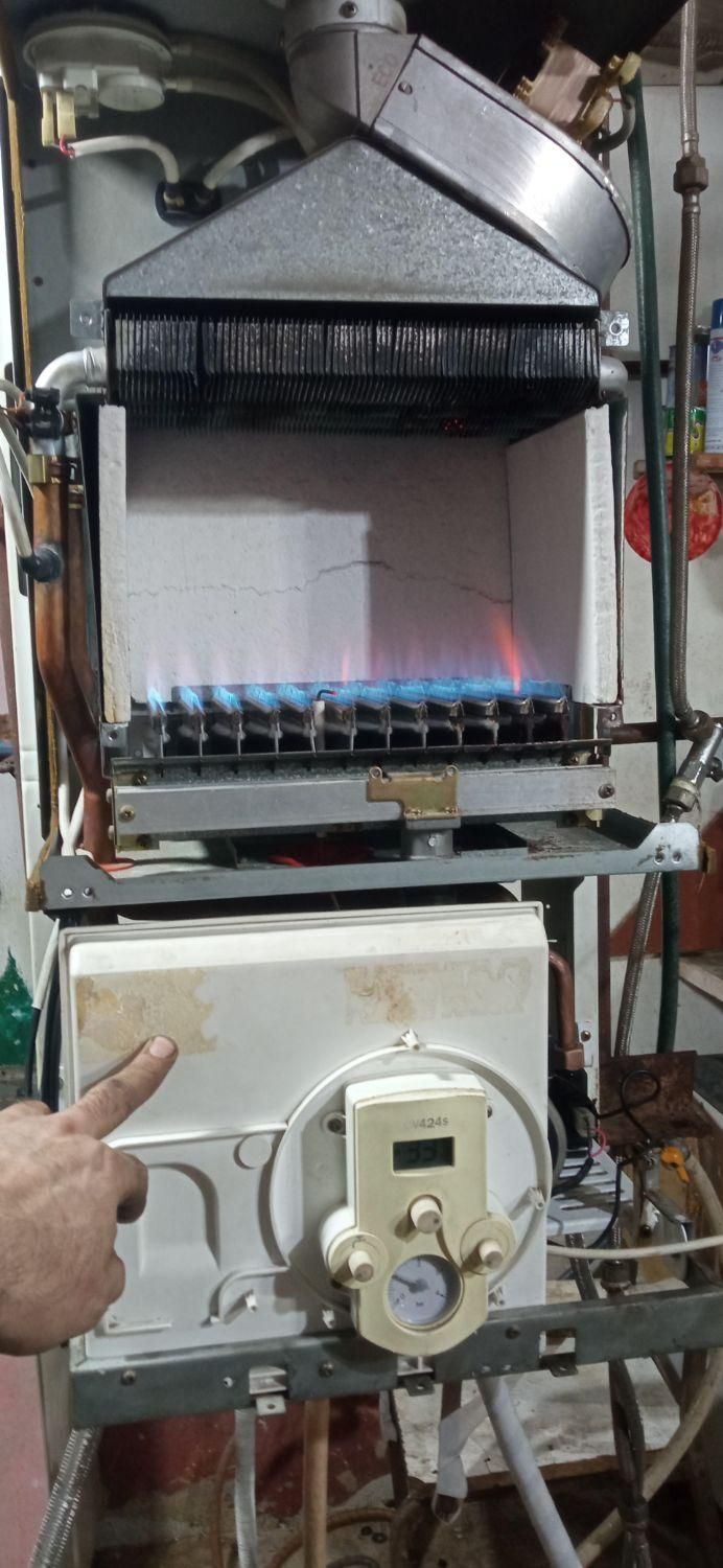 تعمیرات پکیج کولر پنجره ای اسپیلت آبگرمکن تعیمرکار|خدمات پیشه و مهارت|رشت, پل تالشان|دیوار