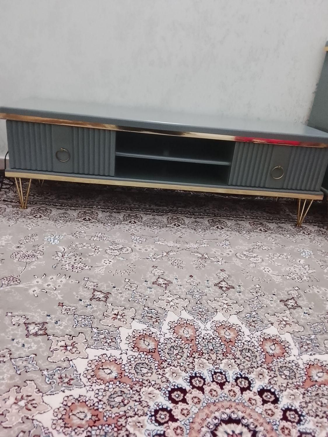 آینه کنسول ومیزتلویزیون نو|میز تلویزیون|تربتحیدریه, پائین ولایت|دیوار