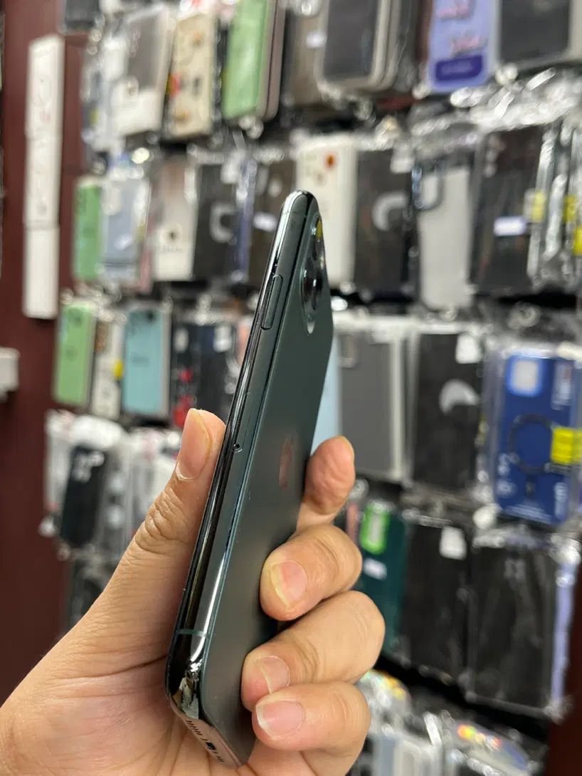 اپل IPhone 11 Pro با حافظه ۲۵۶ گیگ|موبایل|مشهد, طلاب|دیوار