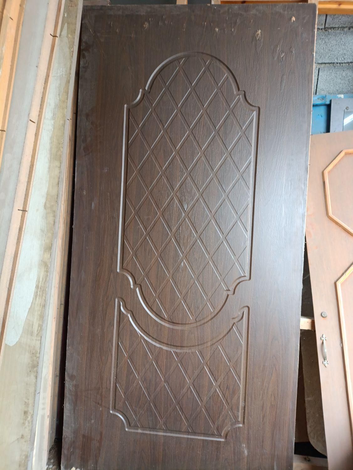 درب چوبی مصرف نشده|مصالح و تجهیزات ساختمان|لاهیجان, شیخ زاهد|دیوار