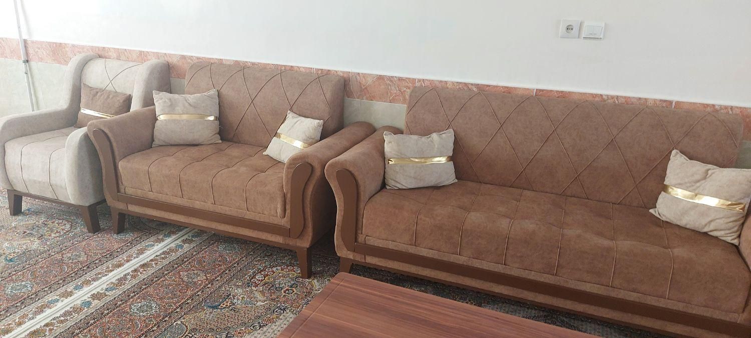 مبل راحتی ۷ نفره در حد و بسیار نو|مبلمان خانگی و میز عسلی|تربت جام, پاسداران|دیوار