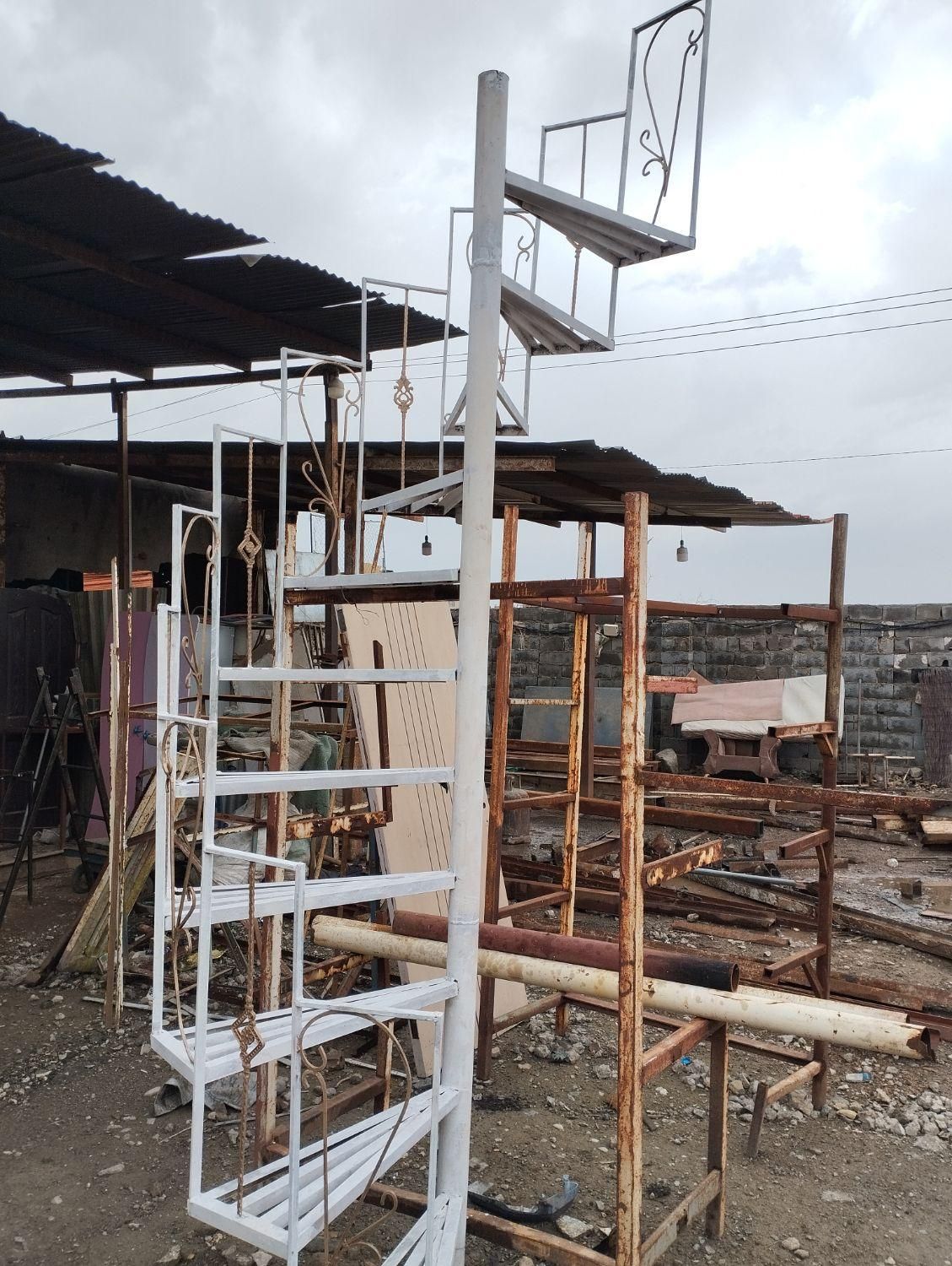 پله اهنی|مصالح و تجهیزات ساختمان|مشهد, نیزه|دیوار