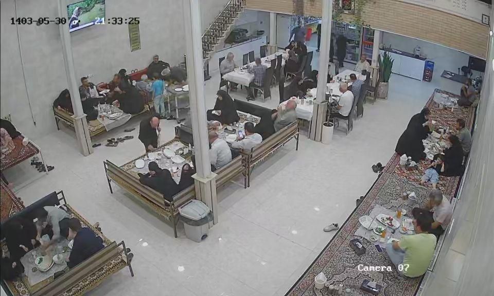 نیازمند کمک آشپز و ظرفشور|استخدام خدمات فروشگاه و رستوران|کبودرآهنگ, |دیوار